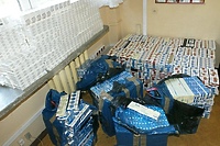 Skoda wypakowana papierosami