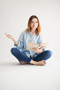 Prezentujemy Gości Wielorzecza - Aneta Korycińska (baba od polskiego)