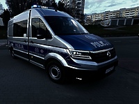 Był pod wpływem, uciekał przed policją i... uderzył w inne auto