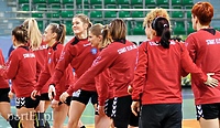 Challenge Cup: Start zagra z Hiszpankami (piłka ręczna)