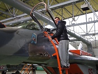 Czy leci z nami pilot?