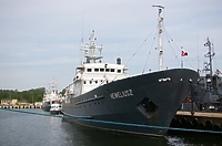 Statek rosyjskiej „floty cieni” wykonywał podejrzane manewry na Bałtyku