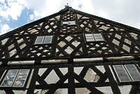 Na ratunek domom podcieniowym