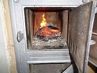 Domowy piec nie służy do spalania śmieci