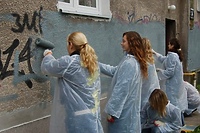 Zamalują bohomazy i wulgaryzmy