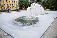 Fontanna pełna piany