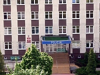 Rzucił koktajlem Mołotowa w komendę policji, stanie przed sądem
