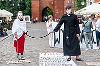 "Ręce precz od Polski". Happening na Starym Mieście