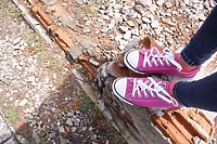 Jakie są rodzaje damskich trampek i do czego nosić poszczególne modele?