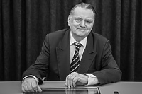 Dwudniowa żałoba narodowa po śmierci premiera