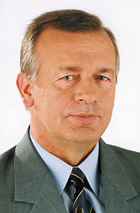 J. Müller: Obawiam się politycznych spektakli