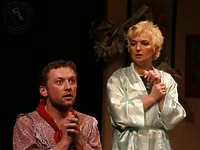 We czwartek “Papierowe kwiaty”