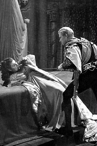 Czarno-biały „Hamlet”