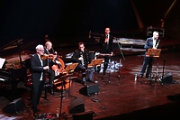 Kameralne andrzejki z humorem