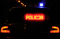 Kierowca uciekł z miejsca kolizji. Policjanci zatrzymali dwóch pijanych braci