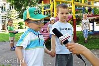 Kocham mamę, bo daje mi buziaki