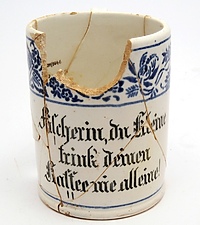 Kubek z sentencją  (Historia jednego przedmiotu cz. 129)