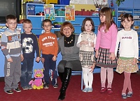 Lionki czytają dzieciom