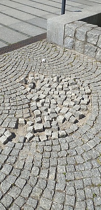 Mamy chwalić się naszym Starym Miastem czy mamy się go wstydzić?   (opinia nadesłana)