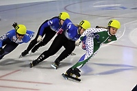 Medale i życiówki w short tracku