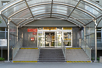 "Stracił przytomność przed drzwiami szpitala, a nam kazali dzwonić po karetkę"