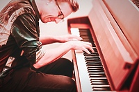 Jazzowa sesja w krypcie