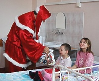 Mikołaj dotarł do szpitala