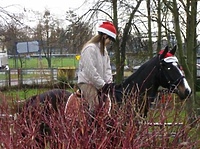 Mikołaj przybył konno