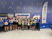 Mikołajki przy tenisowym stole