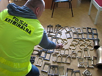 Mosiężne krucyfiksy trafiły na złom