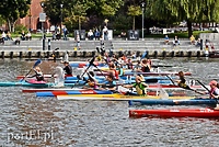 Kajakarskie święto na rzece