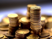 Oszczędzać czy wydawać?