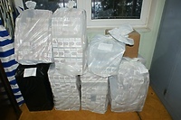 Papierosy na tylnym siedzeniu skody