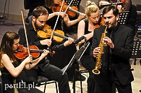 Saksofon, Argentyna i Broadway