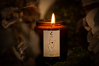 Piękne zapachy, które potrafią wyciszyć. To możliwe dzięki świecom Jacob Fox