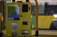 Pierwsze biletomaty w autobusach
