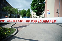 Pilot kością niezgody