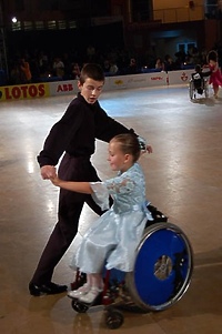 Rozwijają artystyczne talenty i przełamują bariery