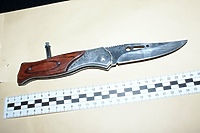 Podczas bójki wyjął nóż i ranił dwóch mężczyzn