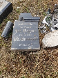 Pohańbienie nagrobków z dawnego cmentarza  (opinia nadesłana)