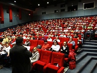 Poniedziałkowy Uniwersytet Filmowy pełen studentów