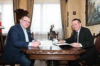 Porozumienie o współpracy V LO z UG