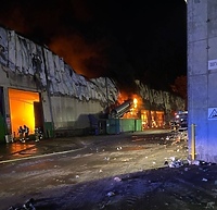 Śledztwo w sprawie pożaru sortowni odpadów umorzone