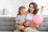 Prezenty na Dzień Kobiet dla dziewczynek