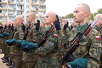 Przyjedź, mamo, na przysięgę…