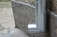 Rynna PVC czy metalowa? Jak dobrać system KROP do Twojego dachu