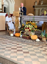 Polityk przemawiał na mszy