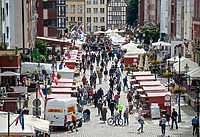 Spacerem wśród kramów. Ruszyło XV Święto Chleba w Elblągu!