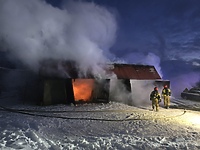 Spłonął warsztat samochodowy