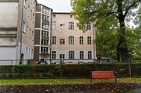 Budowa wieży w zawieszeniu